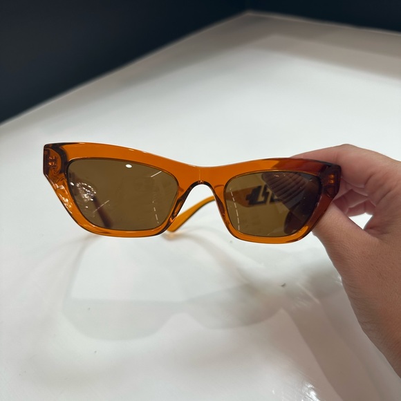 Versace sunglasses - Picture 2 of 2